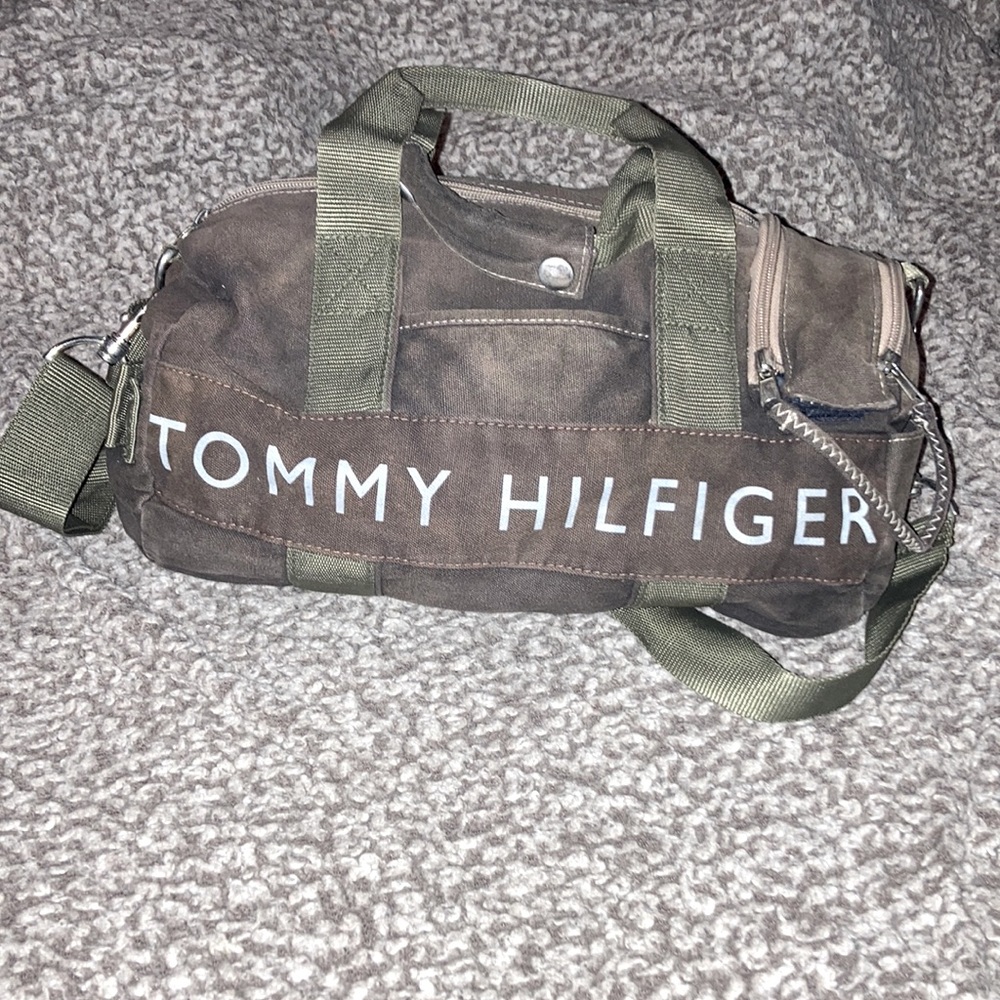 💥RARE💥1990’S TOMMY HILFIGER DUFFLE PURSE…DARK BROWN AND OLIVE GREEN…💥EUC💥